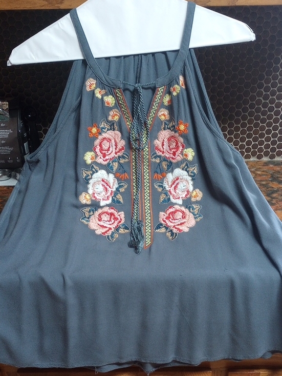 Ahn & Ahn Tops - Embroidered Rose Halter Cami in Slate Blue